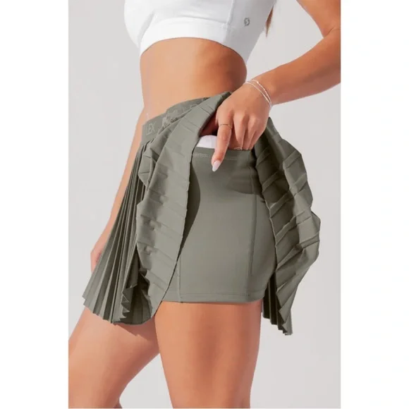 POPFLEX Ace ‘em Pleated Skort - Rustic Olive - Picture 3 of 7